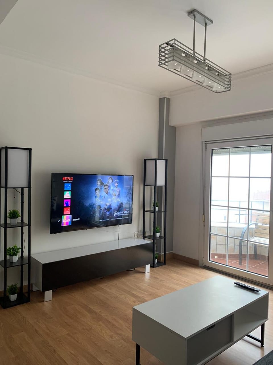 TV and multimedia, Evening entertainment