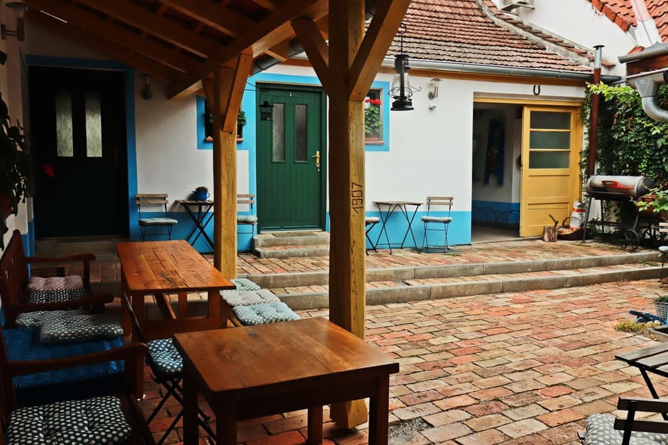 BBQ facilities, Balcony/Terrace