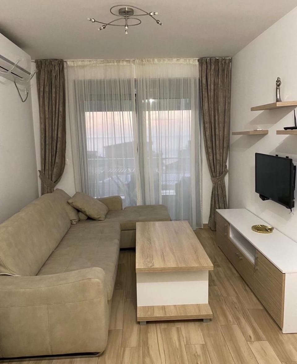 Stan s pogledom na more Apartment in Ulcinj Municipality