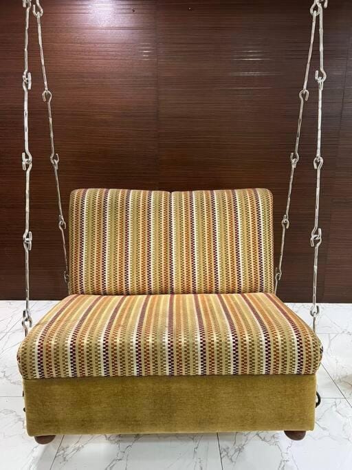 Modern 2bhk in main Lokhandwala WITH WI FI Apartment in Mumbai