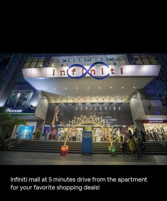 Modern 2bhk in main Lokhandwala WITH WI FI Apartment in Mumbai