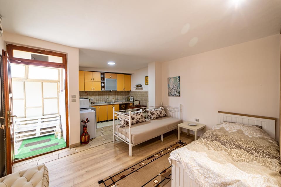 Kitchen or kitchenette, Photo of the whole room