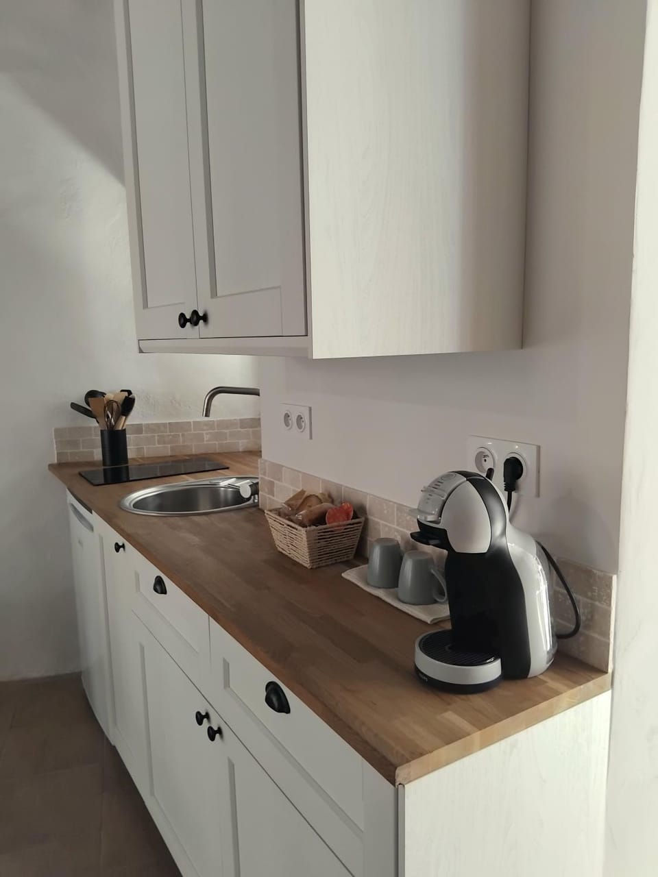Studio Isaline RDC Apartment in Occitanie