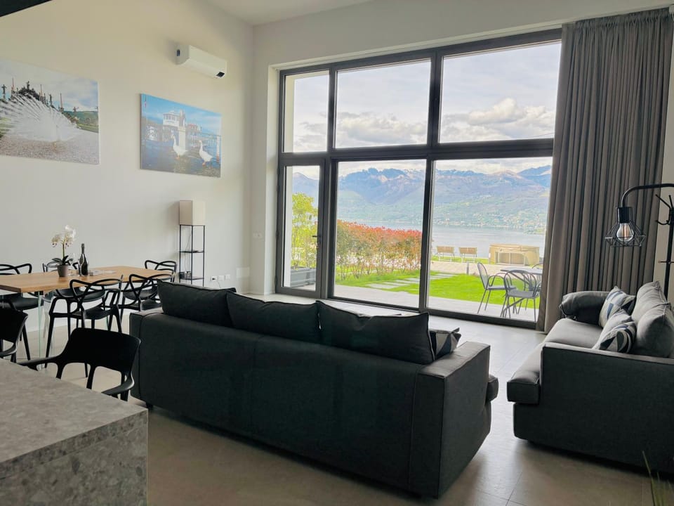 Panorama Loft Apartments Apartment in Stresa
