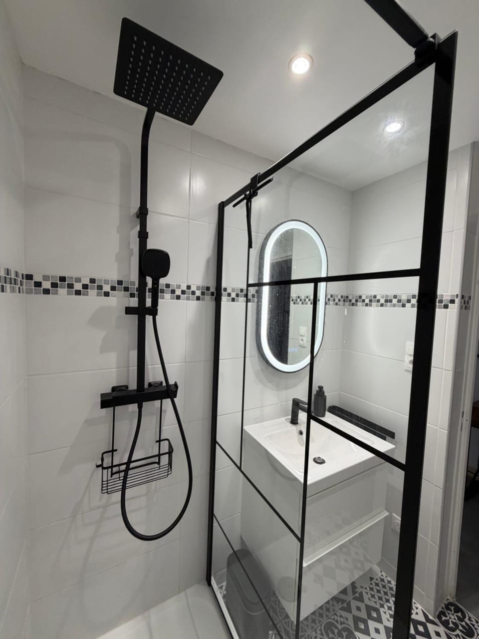 Grand meublé touristique centre-ville Béziers Apartment in Béziers