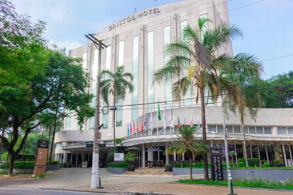 Property building, Facade/entrance, Day