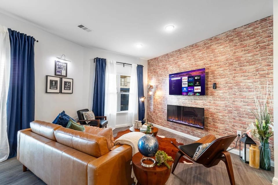 Upscale 1br Pool&gym Utsa Centrally Located! Apartment hotel in San Antonio