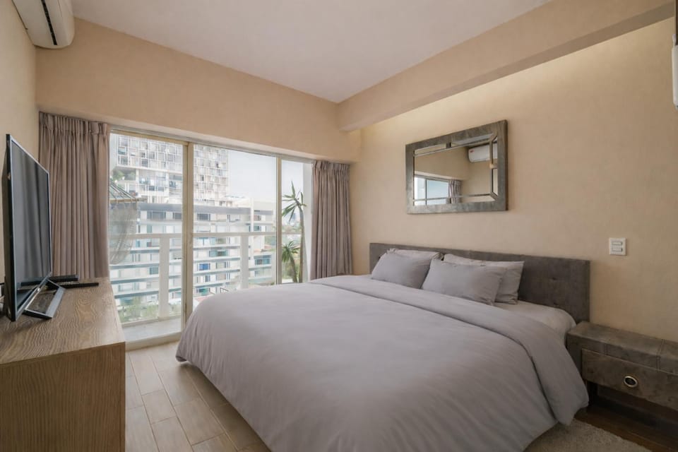 Bed, TV and multimedia, Balcony/Terrace, Bedroom, air conditioner
