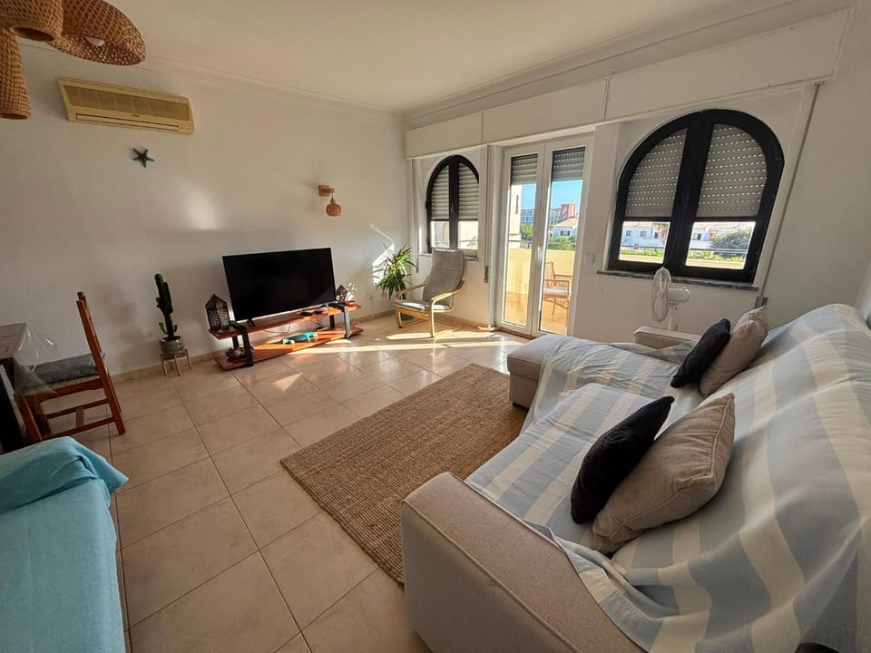 Pool & Beach Two Balconies Alvor Holiday Club Apartment in Alvor