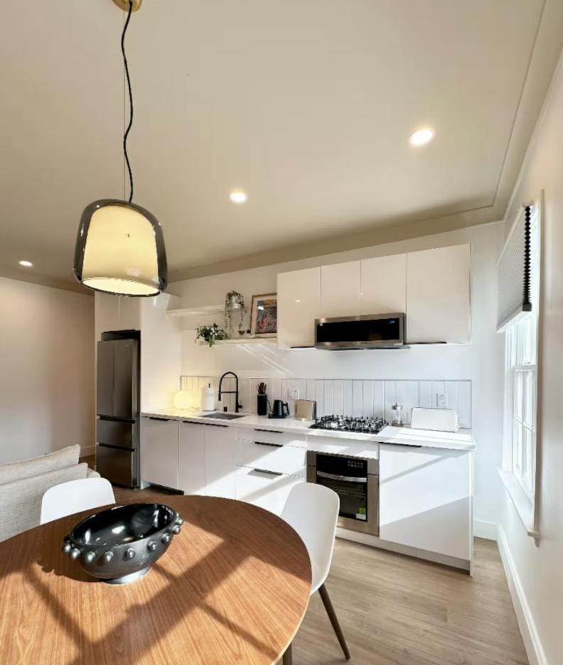 New York Style 2 bed 1bath West Hollywood Apartment in West Hollywood