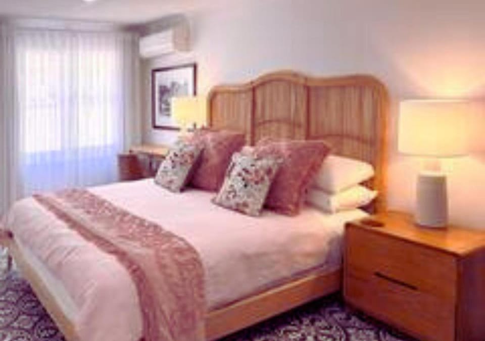 Between the City and the Sea w/ King Size Bed Bed and Breakfast in Perth