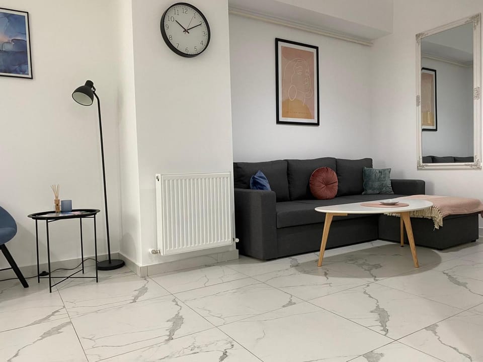 Living room, Seating area, internet