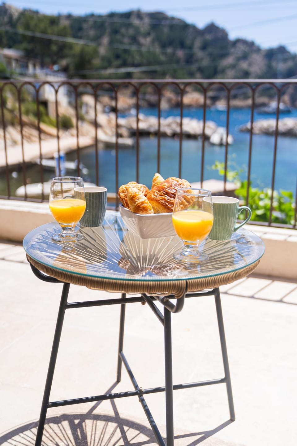 Patio, Natural landscape, View (from property/room), View (from property/room), Sea view, Sea view, Breakfast, Continental breakfast