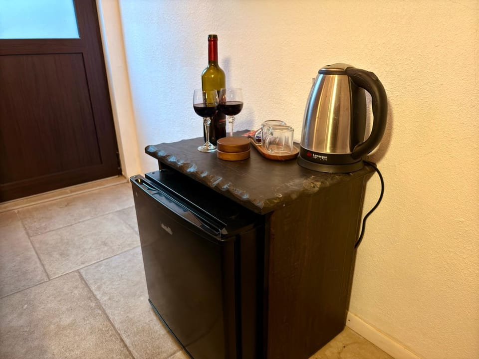 Coffee/tea facilities, minibar