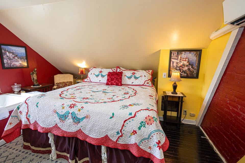 Bed, Bedroom
