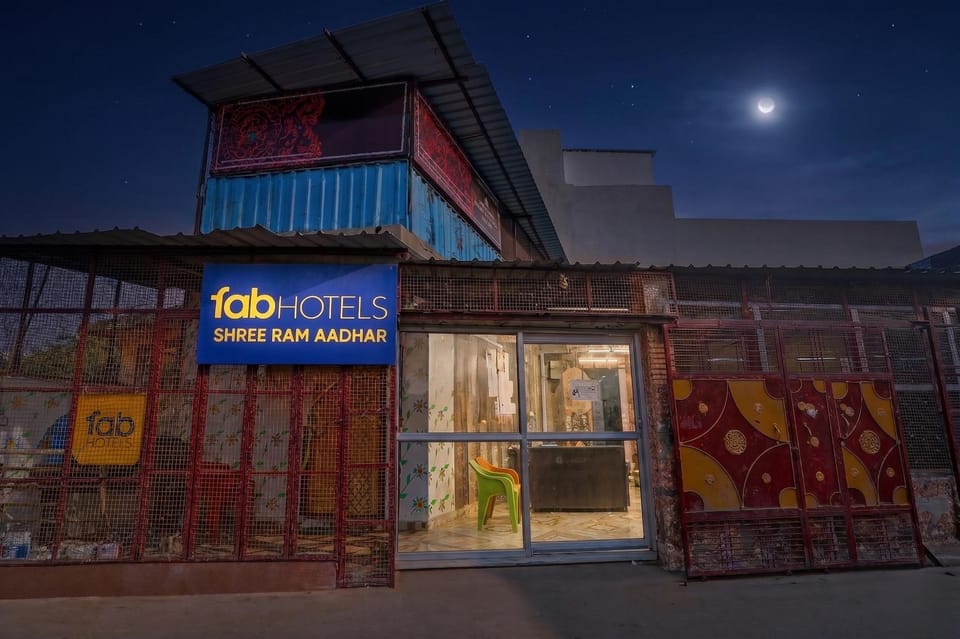 Property building, Facade/entrance
