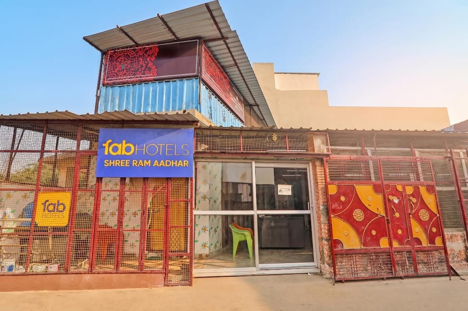 Property building, Facade/entrance