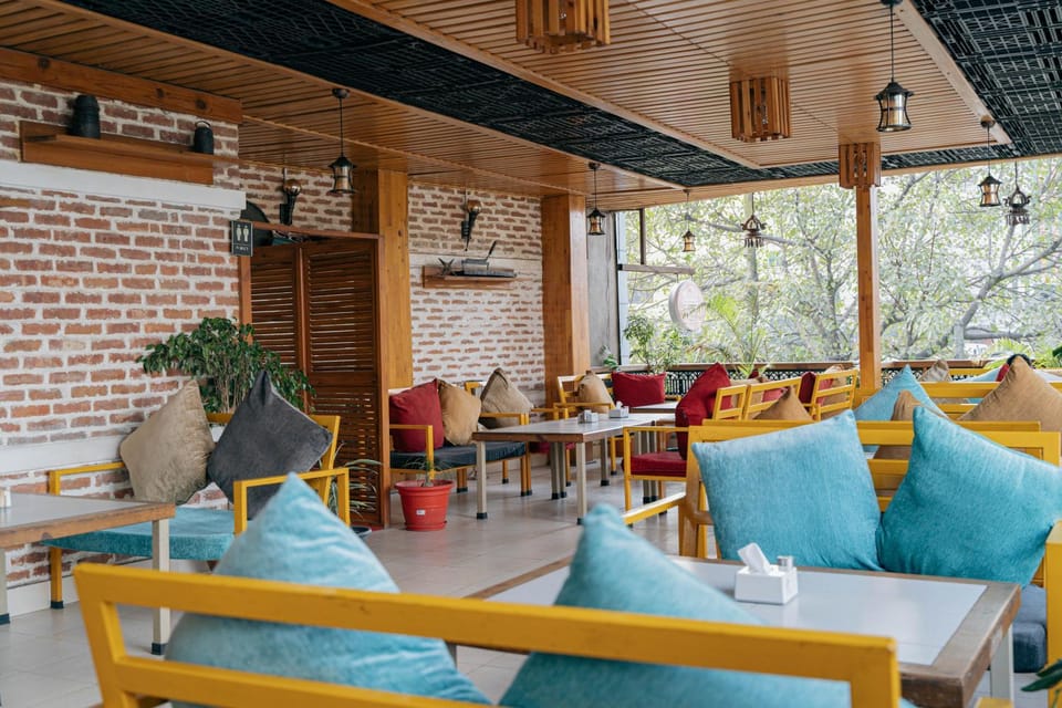 Restaurant/places to eat