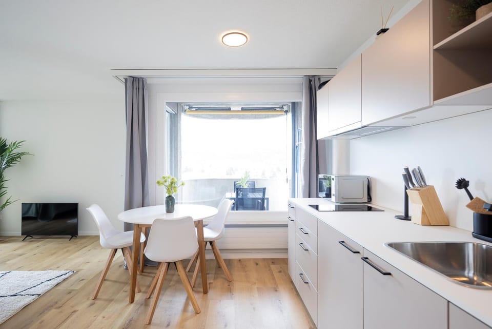 Kitchen or kitchenette, Seating area, Dining area, pet friendly