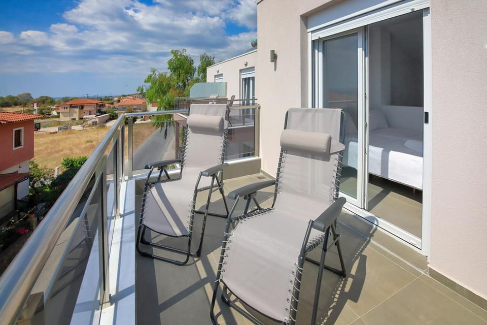 Day, Balcony/Terrace, Seating area, sunbed