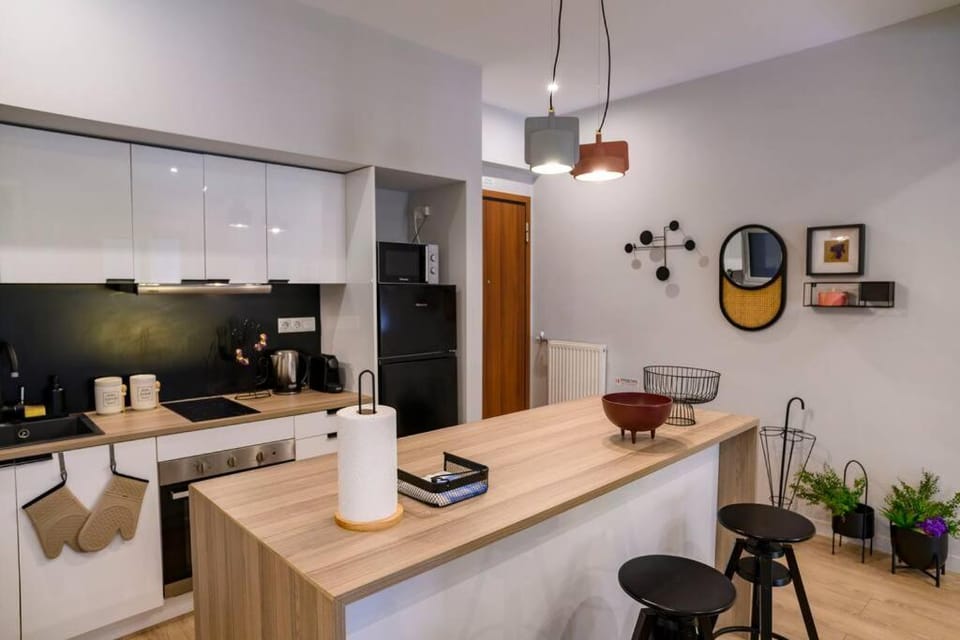Cosy Contemporary Luxury Urban Retreat in Athens Apartment in Kallithea