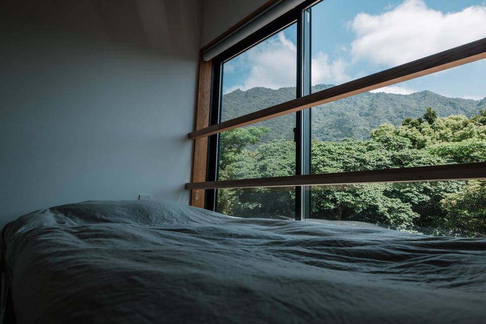 Bed, Natural landscape, Photo of the whole room, Bedroom, Mountain view