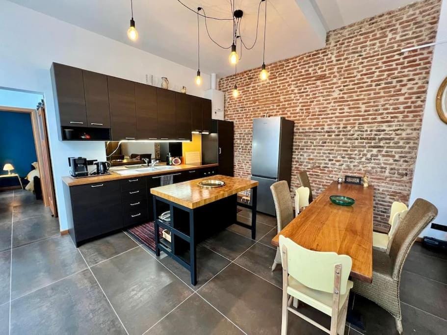 Art Loft -Opéra, Saint-Lambert, Bueren Apartment in Liège