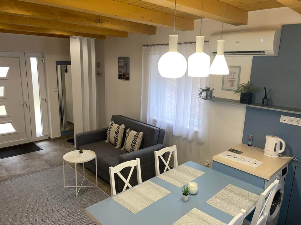 Kitchen or kitchenette, Living room, stove