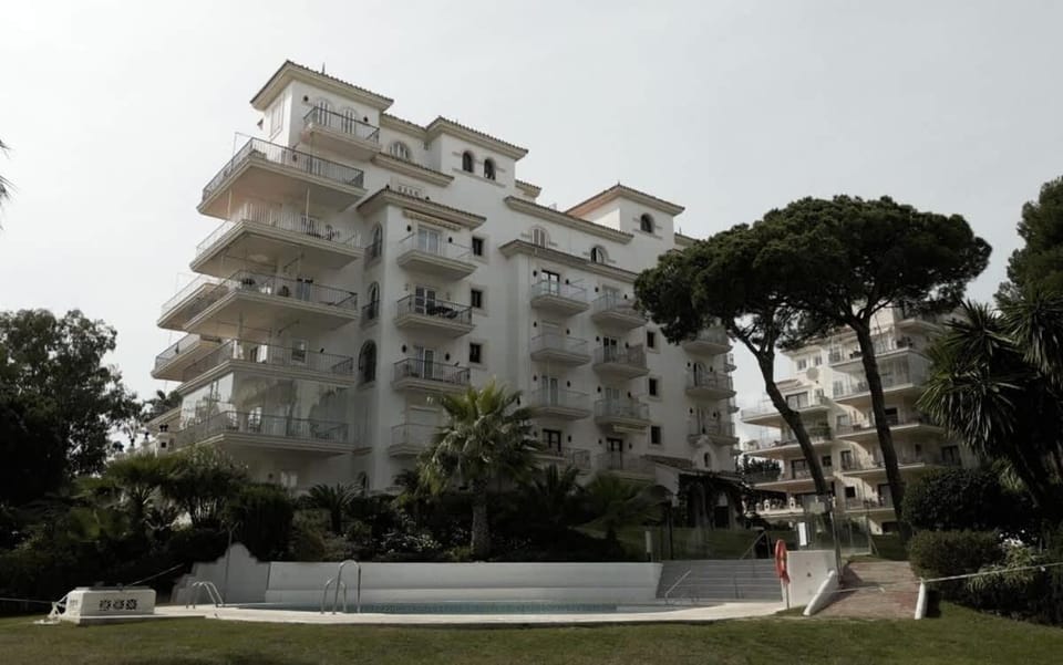 Andalucia del Mar · 3 bedroom apartment in Puerto Banus Apartment in Marbella