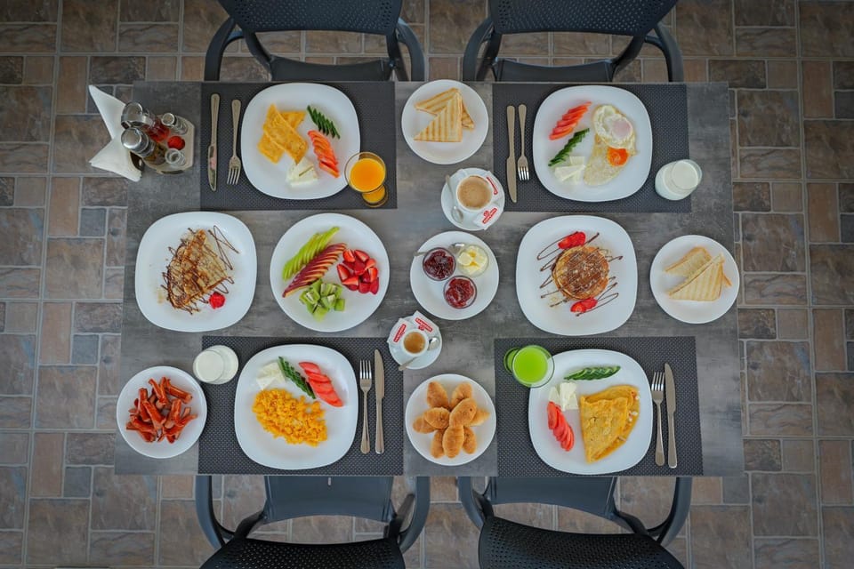 Food and drinks, Food, Breakfast