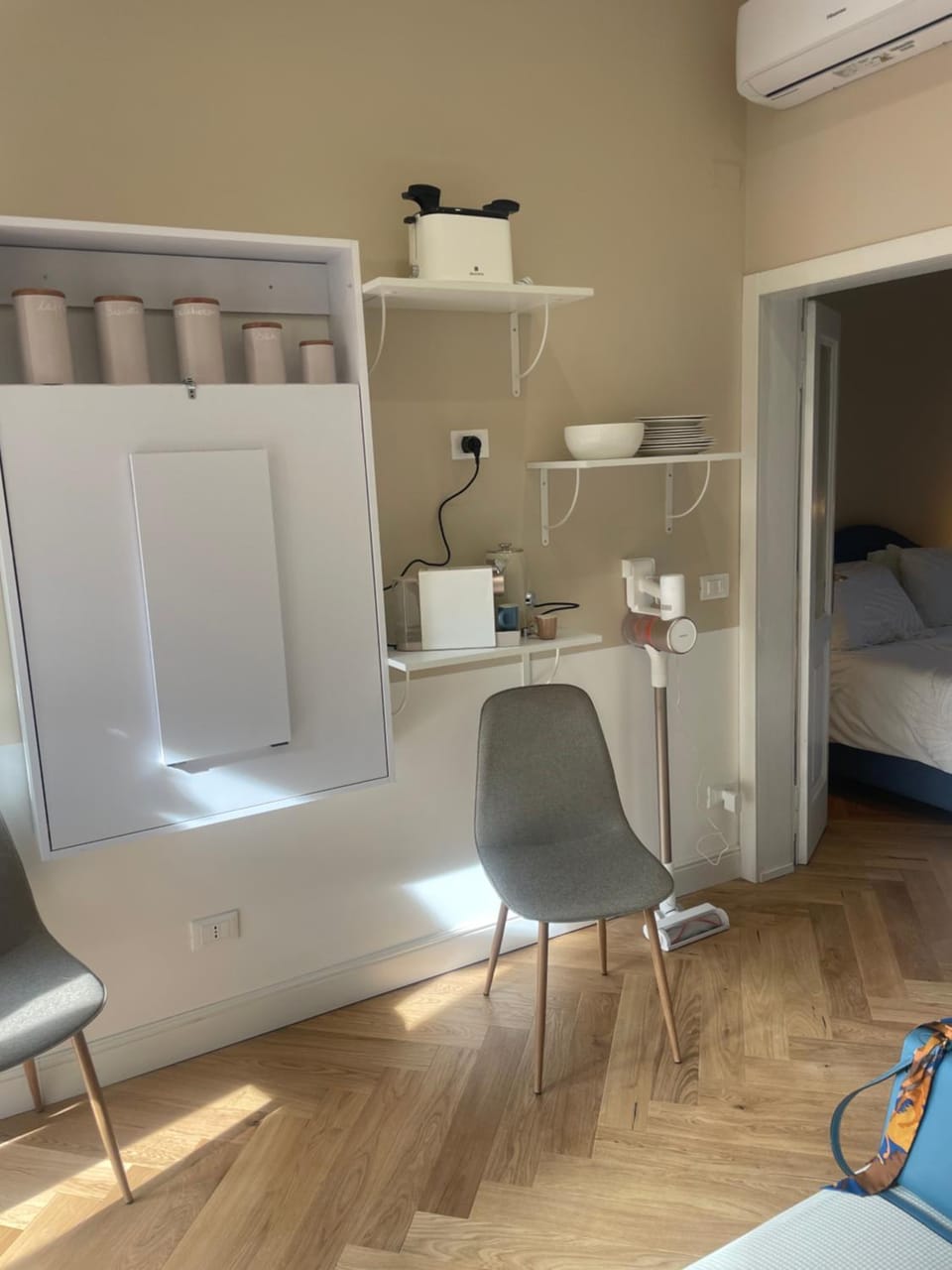 Coffee/tea facilities, Living room