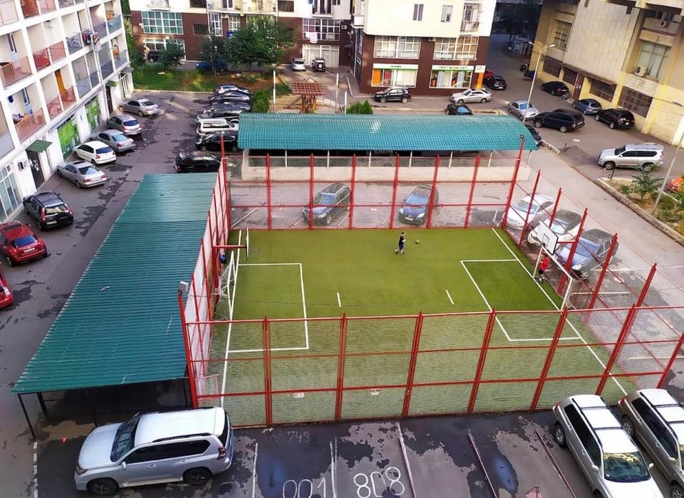 Saburtalo City View Apartment - Metro 3 min - Monthly Stays Welcome Apartment in Tbilisi, Georgia