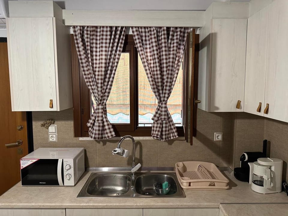 Elena maisonette by the sea (2) Apartment in Peloponnese, Western Greece and the Ionian