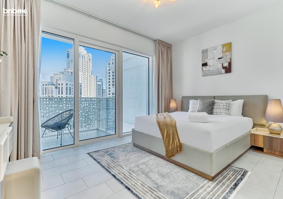 Bed, Seating area, Bedroom, towels