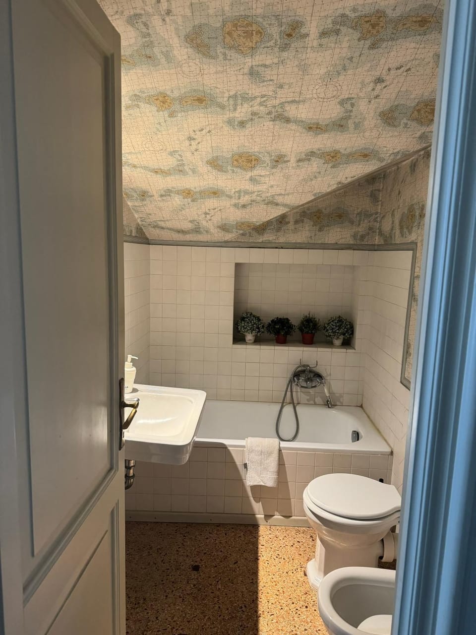 City center apt - garage prenotabile Apartment in Parma