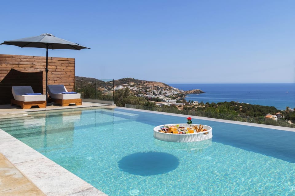 Sea view, Swimming pool