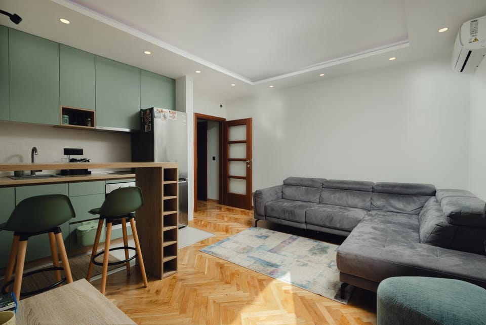 City Gem: Stylish Urban Hideout Apartment in Budva