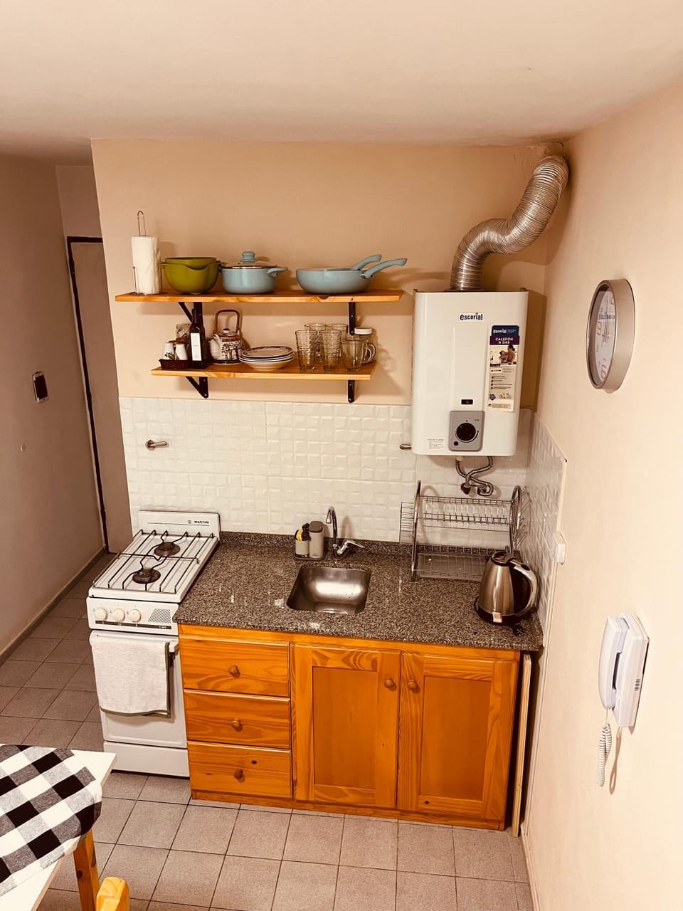 Kitchen or kitchenette
