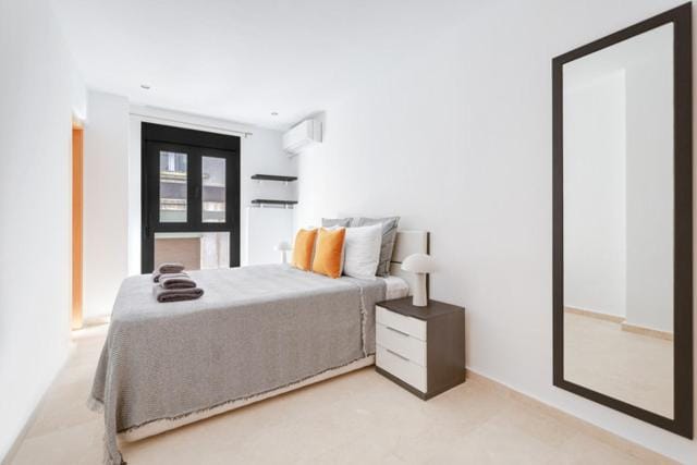 Bed, Photo of the whole room, Bedroom, wardrobe