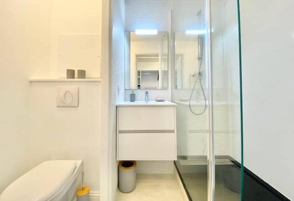 Appart Climatisé 4 prsn / Vue Piscine & Vue Mer Cap Esterel Apartment in Saint-Raphael