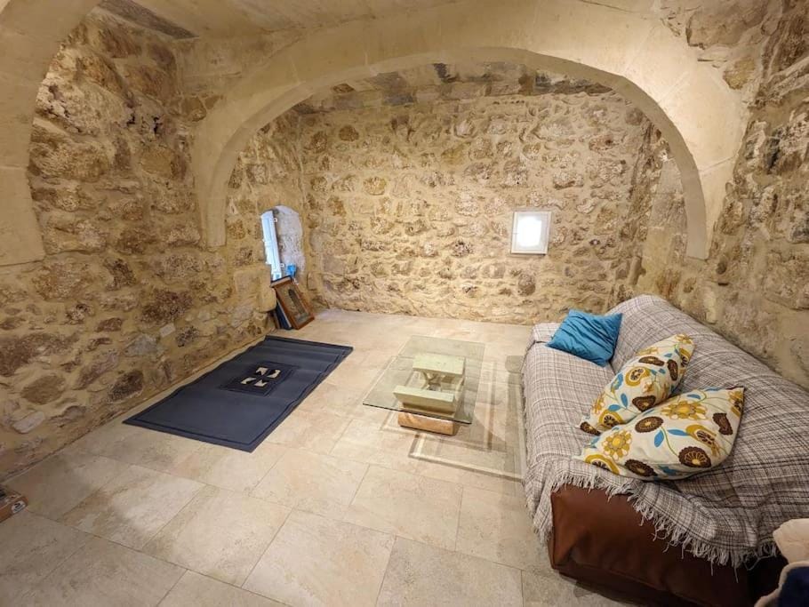 PERLA 21 House in Malta