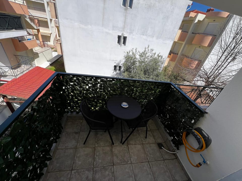 Day, Balcony/Terrace, Inner courtyard view