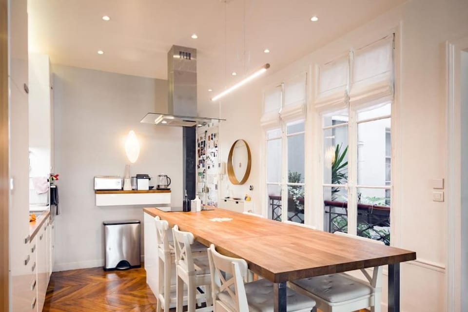4 family rooms and air-conditioned Apartment in Paris