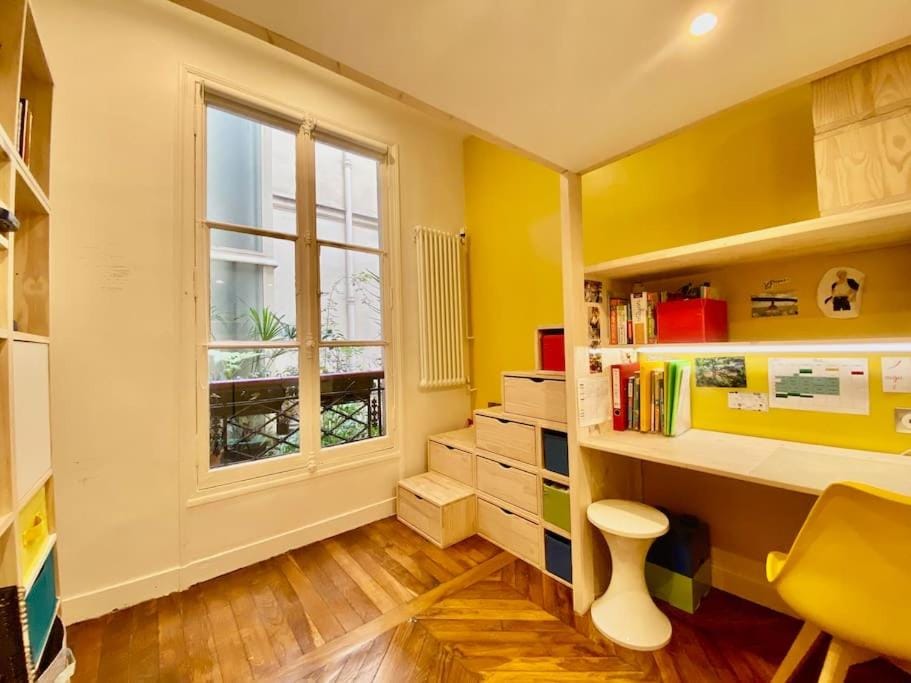 4 family rooms and air-conditioned Apartment in Paris