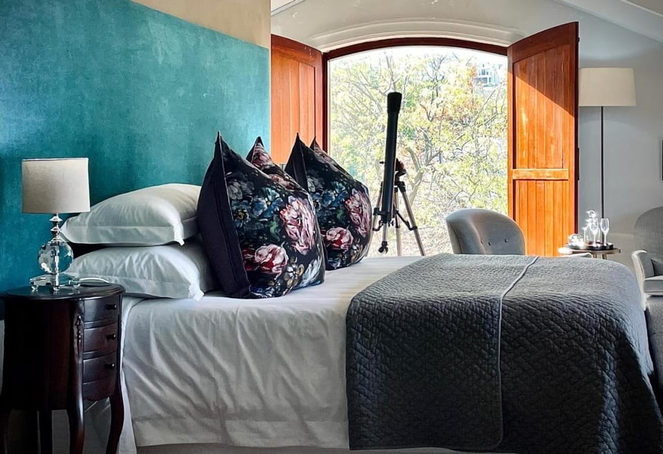 Bed, Photo of the whole room, Bedroom, Mountain view
