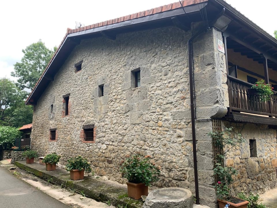La casa de Chipi Lacavada House in Cantabria
