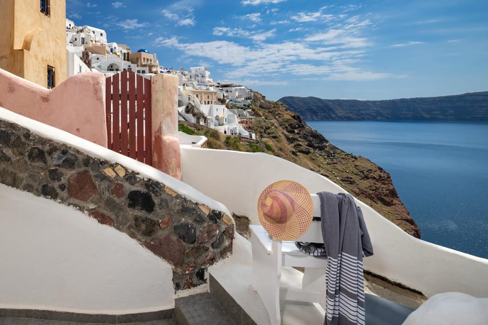HIDEAWAY CAVE HOUSE House in Oia