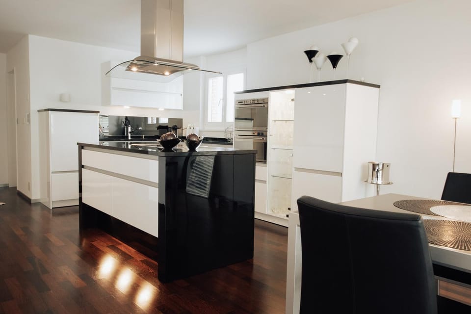 Coffee/tea facilities, View (from property/room), Kitchen or kitchenette, dishwasher, pet friendly, toaster