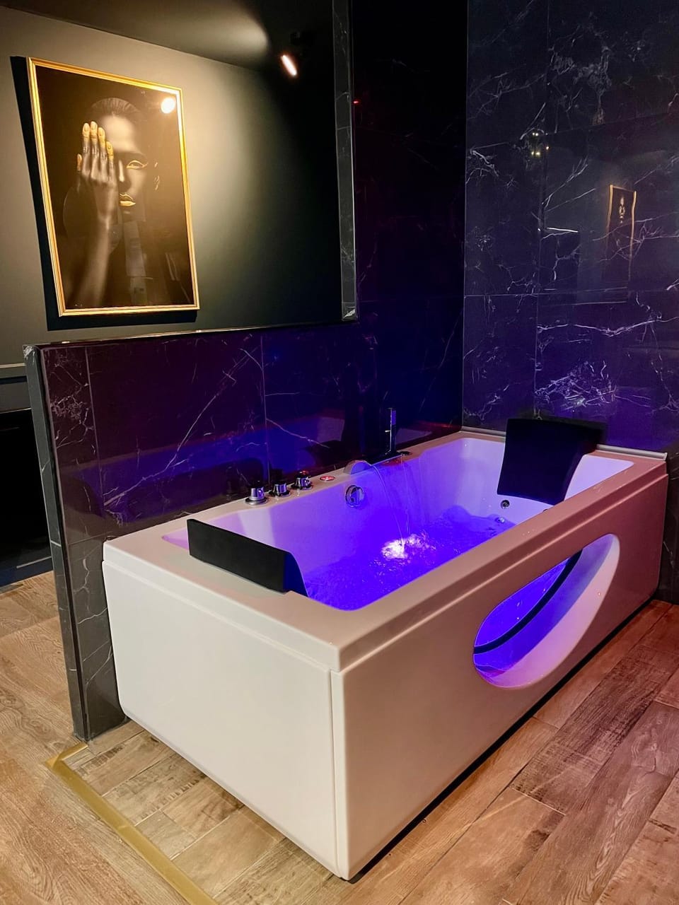 Hot Tub, Hot Tub, Bathroom, Bath