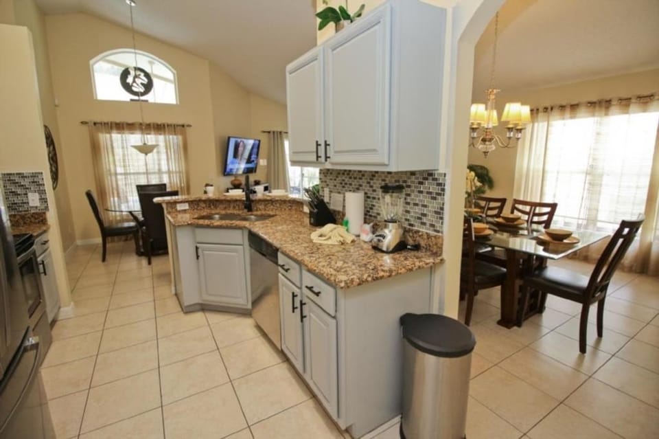 Gorgeous 4 Bed Home In Gated Community! villa Villa in Four Corners